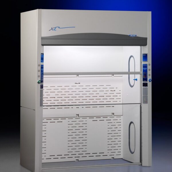 FLOOR MOUNTED FUME HOOD