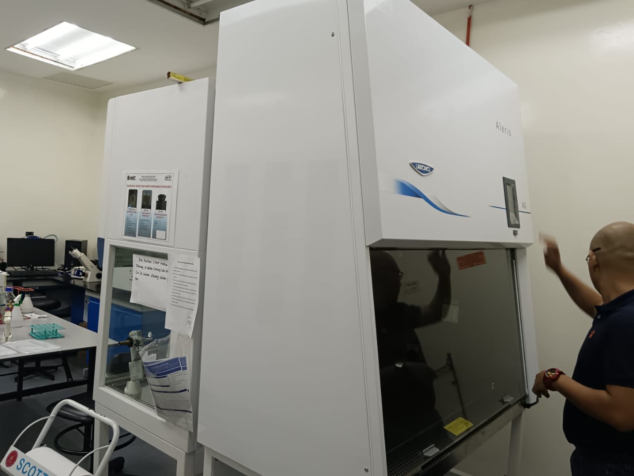 Aleris® Class II Biological Safety Cabinets Image 11